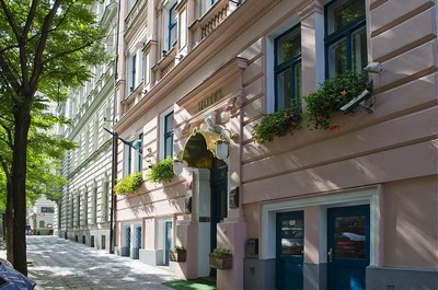 hotel anna prague