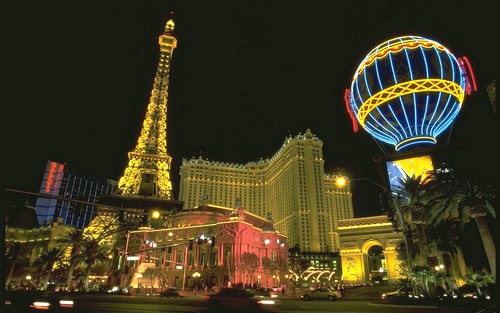 les vegas tourism best restaurants palace hotels casinos