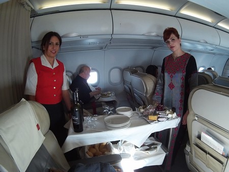 royal jordanian trolley food royal crown class europe middle east a320