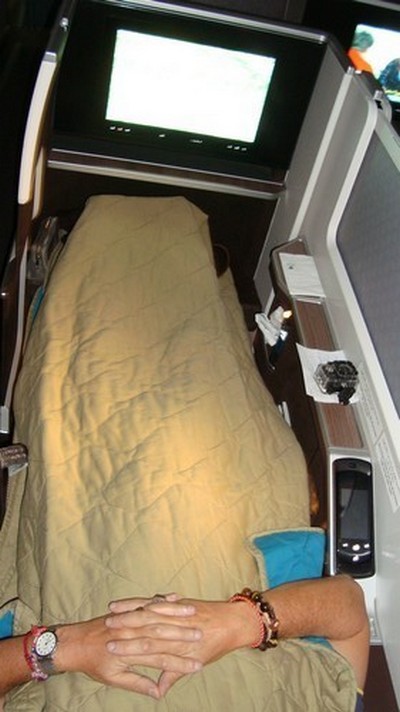 business class suite flatbed oman air